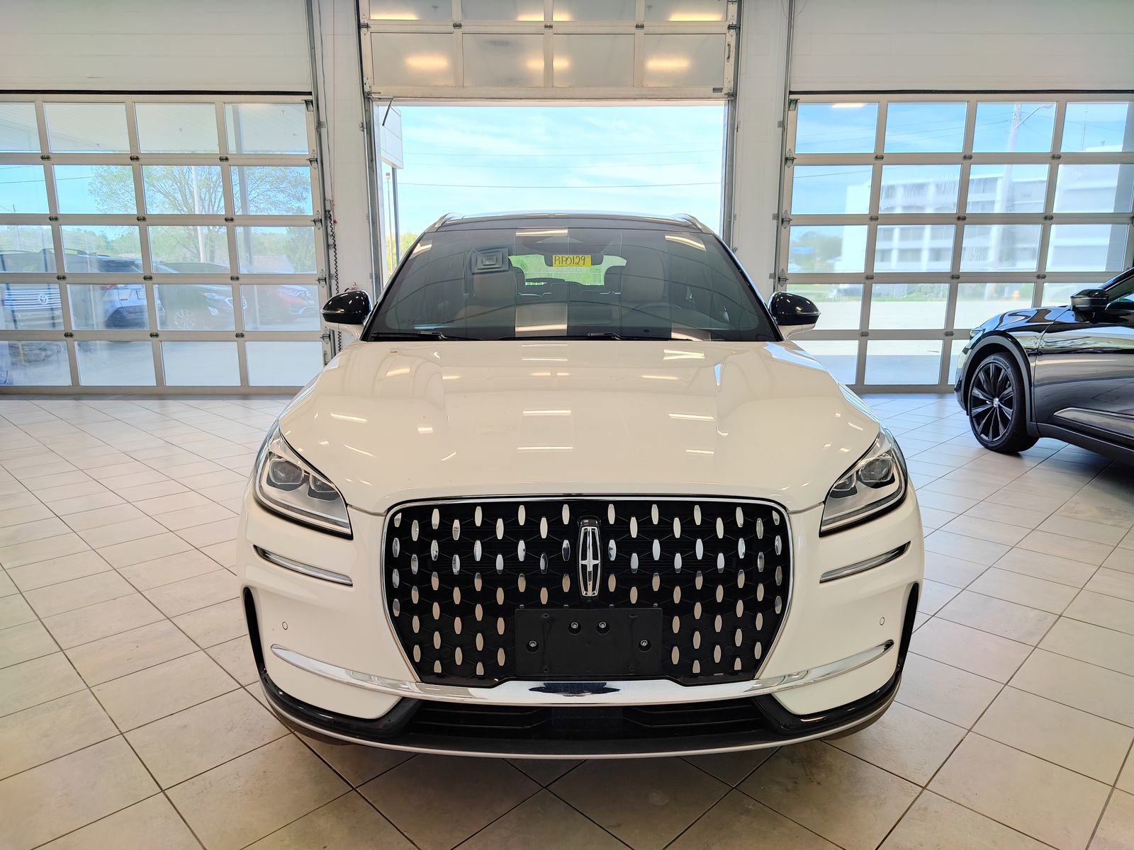 Used 2023 Lincoln Corsair Reserve w/ Equipment Group 201A image 8