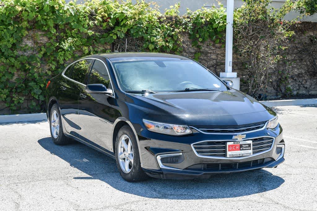 Used 2018 Chevrolet Malibu LS FWD video 3