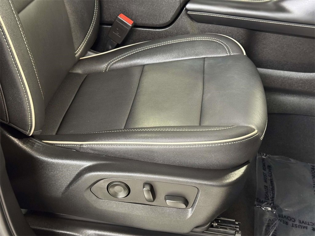 Used 2023 Chevrolet Tahoe Premier image 11