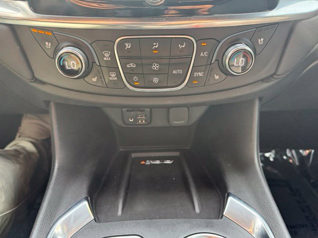 Used 2022 Chevrolet Traverse High Country AWD/4WD image 34