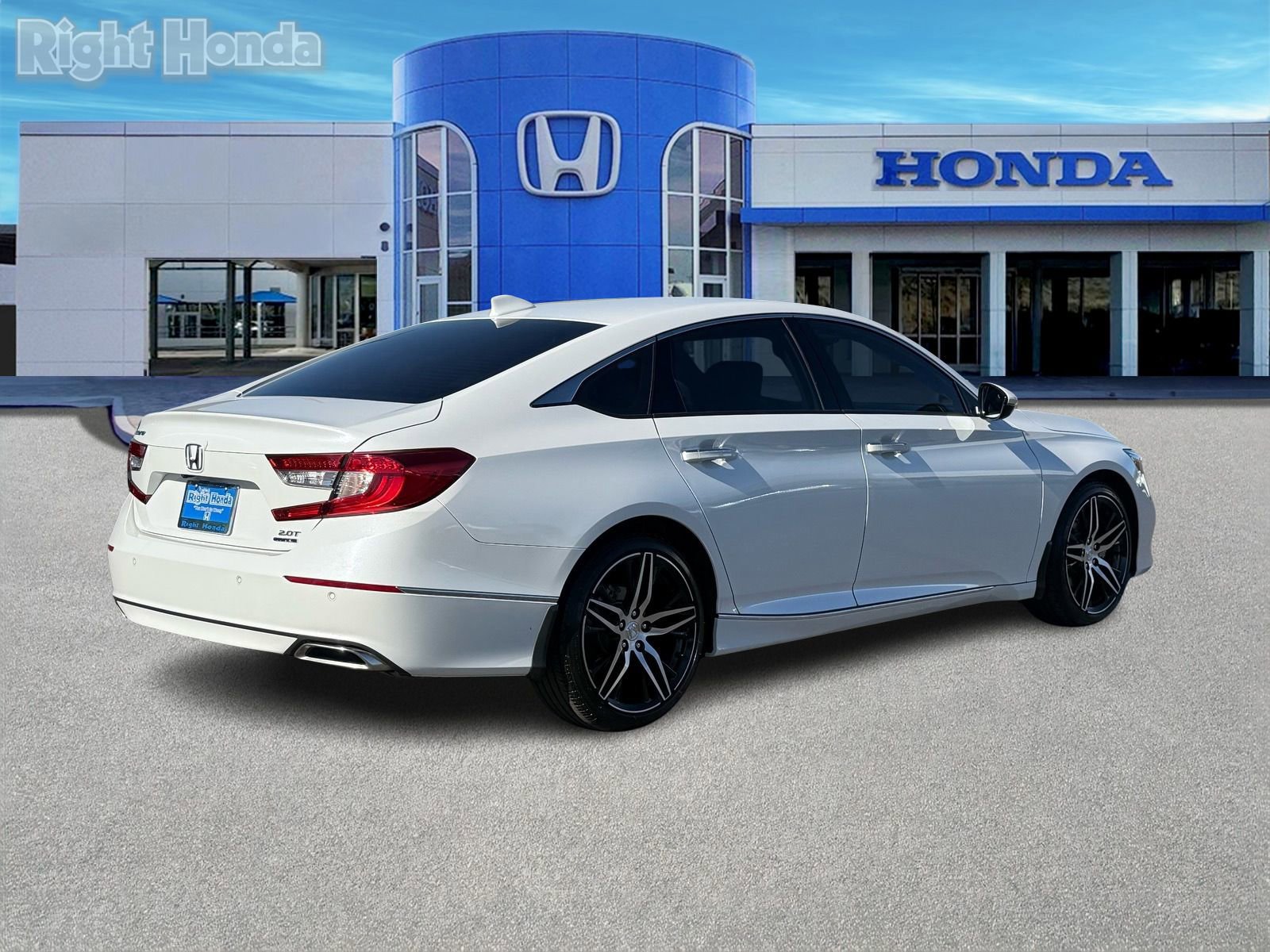 Used 2022 Honda Accord Touring image 9