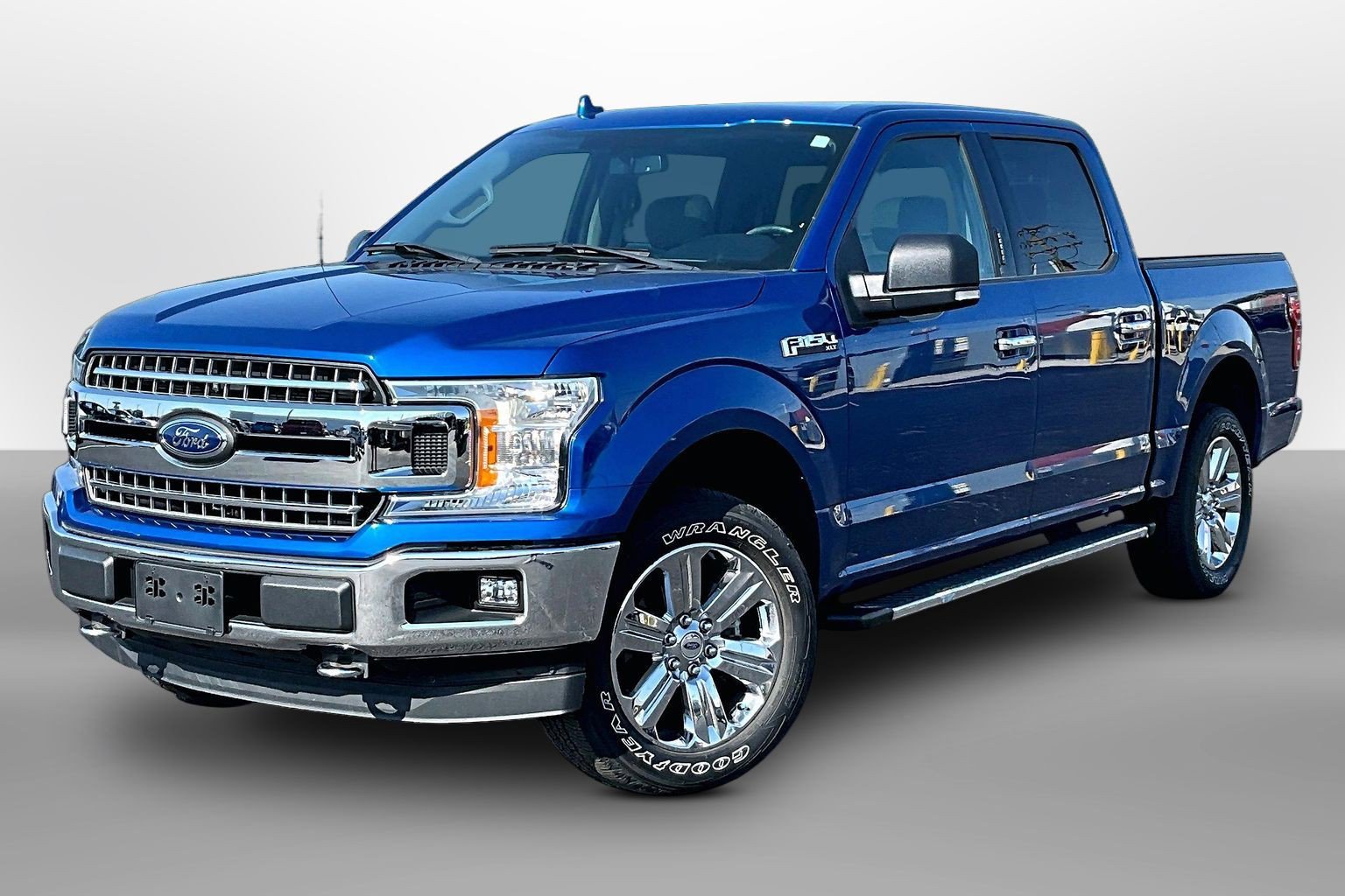 Used 2018 Ford F150 XLT w/ Equipment Group 302A Luxury AWD/4WD image 13