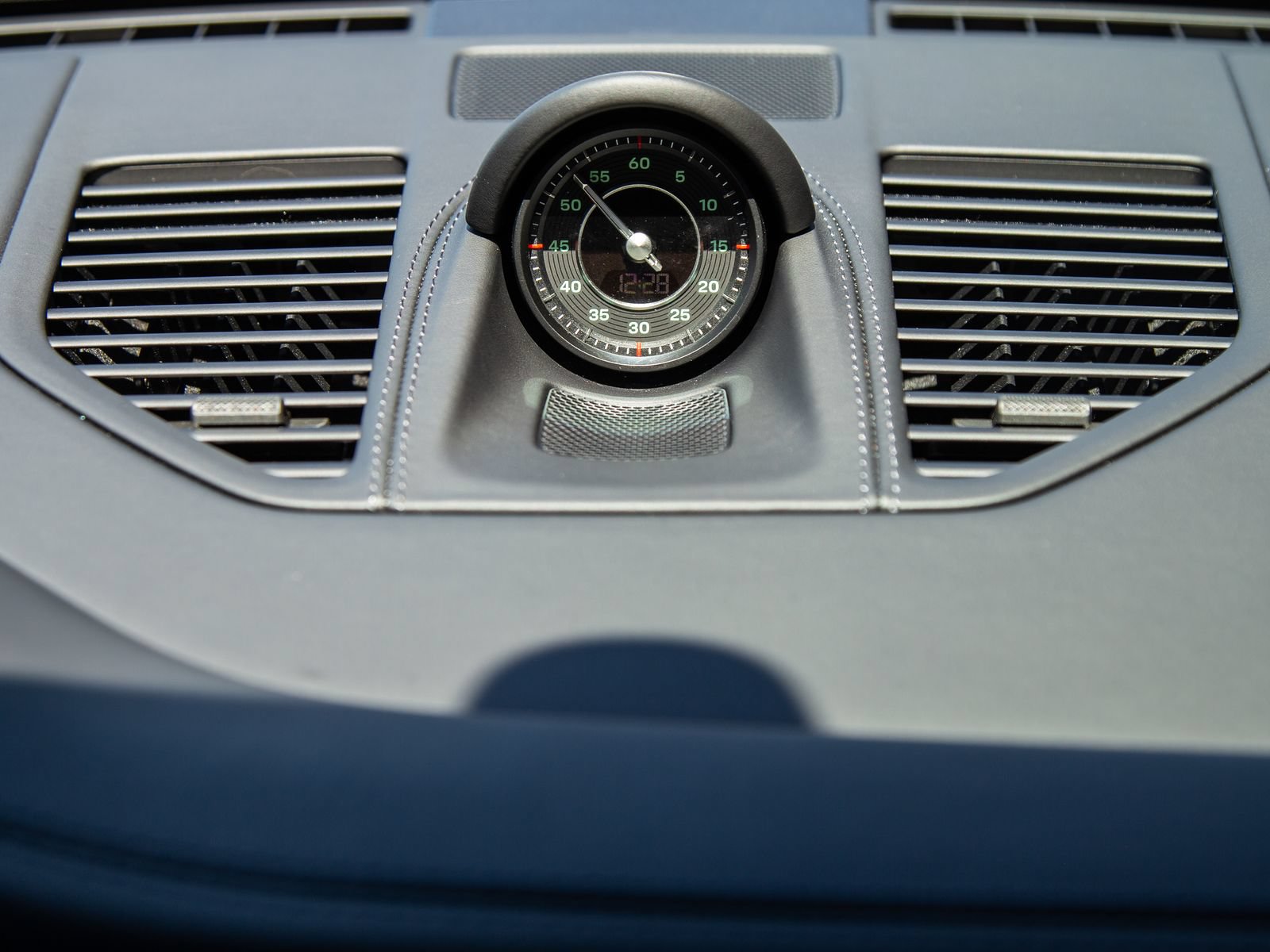 Certified 2023 Porsche 911 Sport Classic RWD image 22
