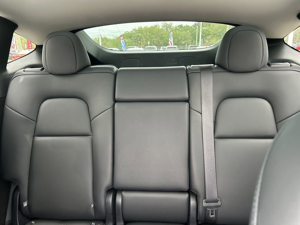 Used 2025 Tesla Model Y Long Range image 13
