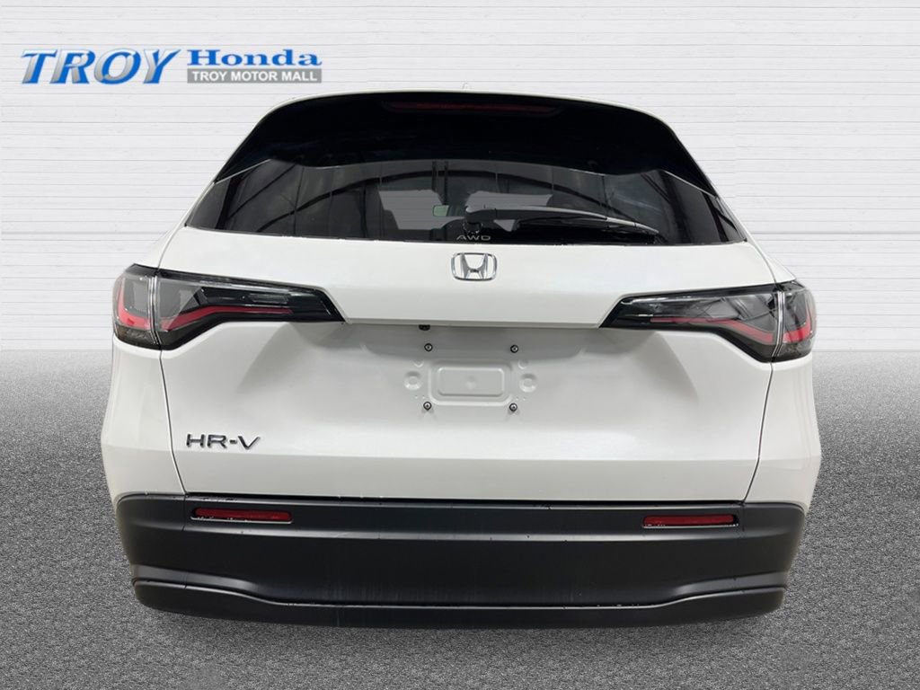 New 2026 Honda HR-V LX image 4