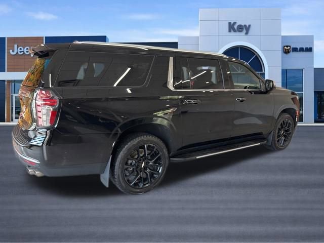 Used 2023 Chevrolet Suburban Premier AWD/4WD image 8