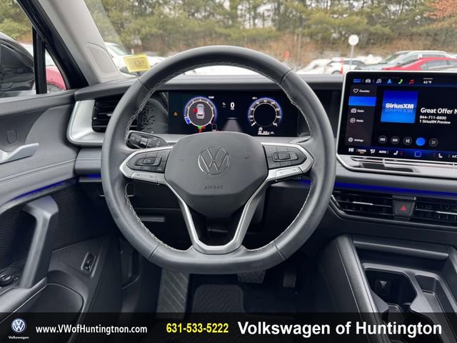 Certified 2025 Volkswagen Tiguan SE image 13