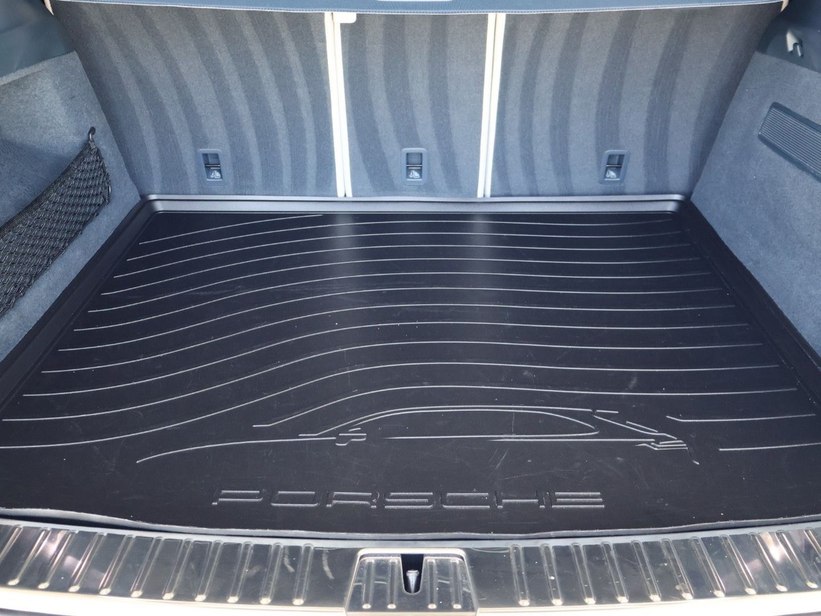Certified 2023 Porsche Cayenne Turbo AWD/4WD image 22