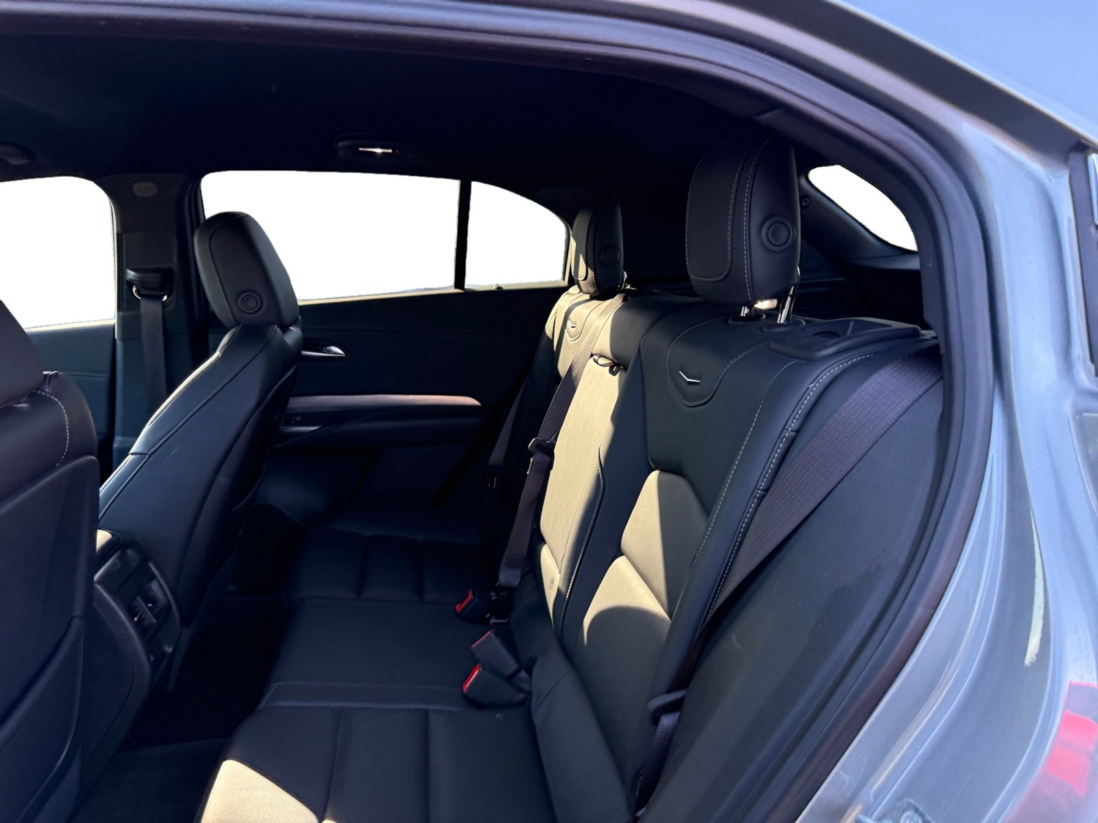 Used 2024 Cadillac XT4 Premium Luxury image 11