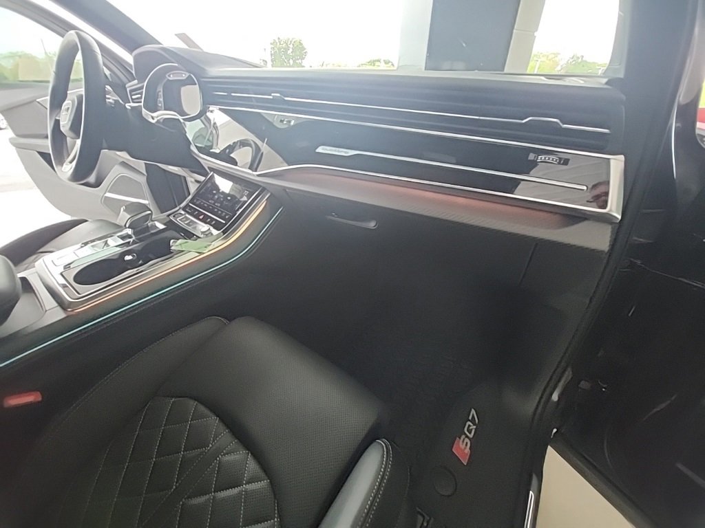 Used 2025 Audi SQ7 Prestige image 18
