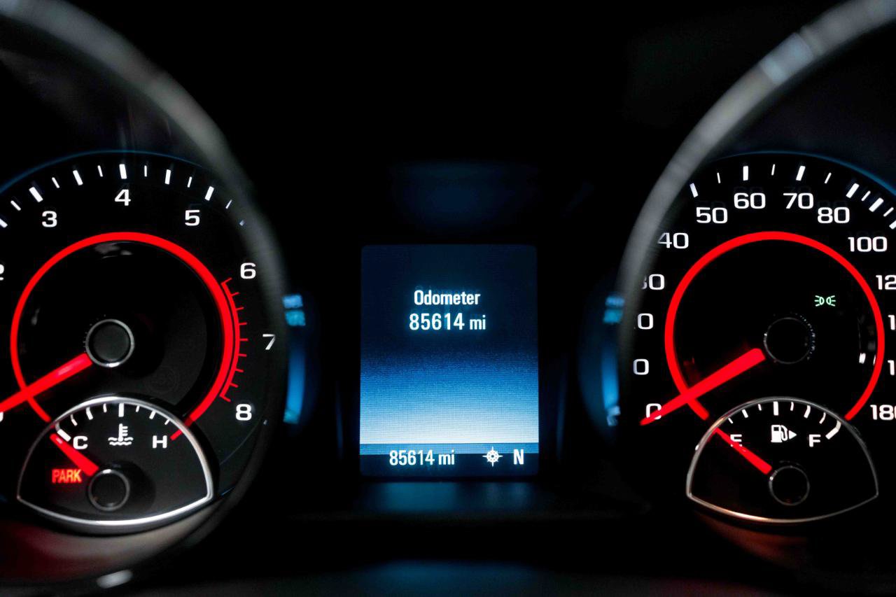 Used 2015 Chevrolet SS RWD image 69