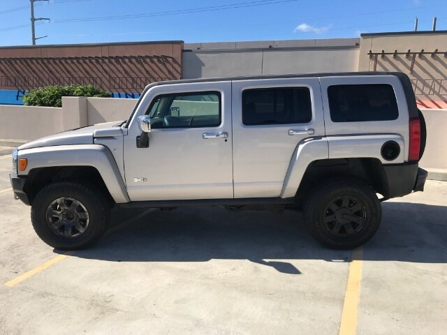 Used 2008 HUMMER H3 Luxury AWD/4WD image 3