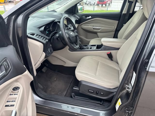 Used 2019 Ford Escape SE FWD image 17