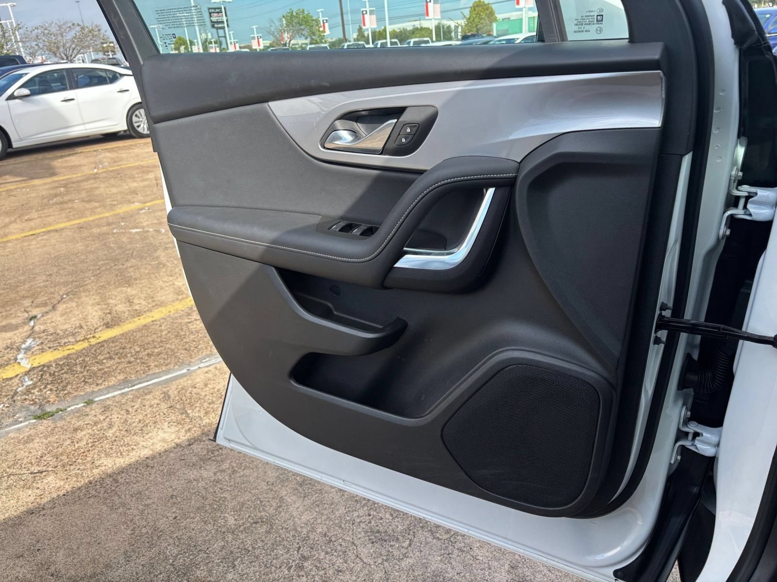 Used 2026 Chevrolet Blazer LT FWD image 18