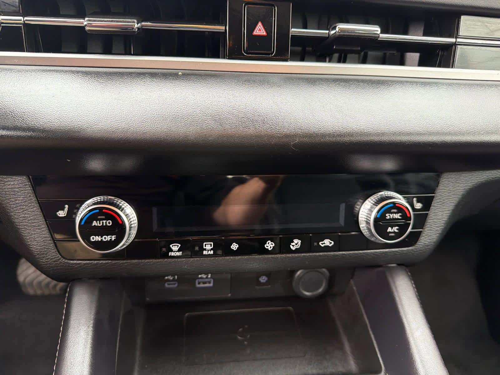 Used 2024 Mitsubishi Outlander SE FWD image 43