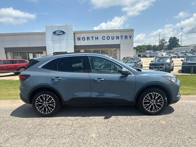 Used 2023 Ford Escape SE