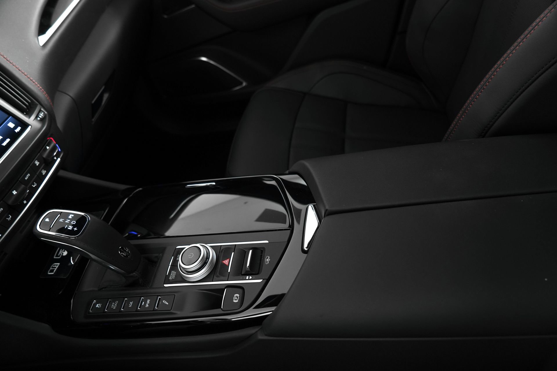 New 2024 Maserati Levante GT Ultima image 48