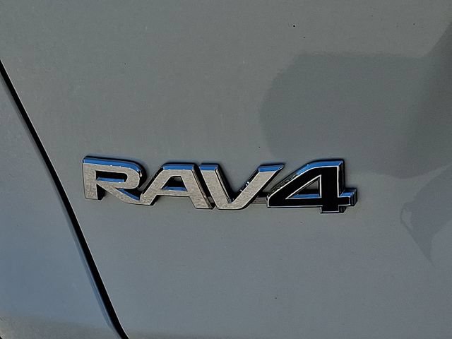 Used 2022 Toyota RAV4 XSE AWD/4WD image 36