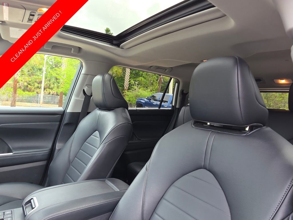 Used 2023 Toyota Highlander XLE image 26