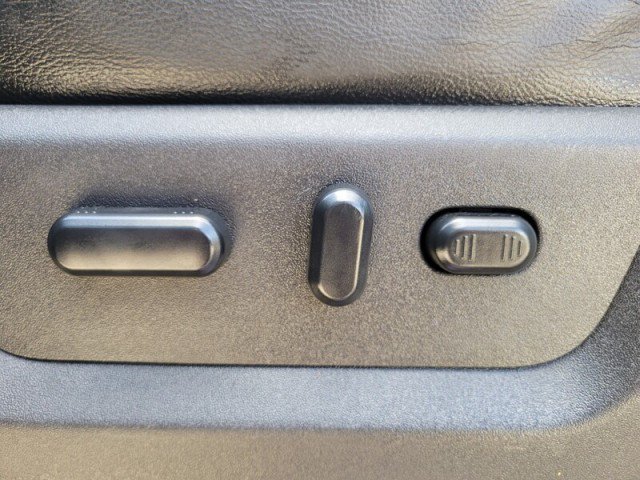 Used 2016 Ford F250 Lariat w/ Lariat Ultimate Package AWD/4WD image 12