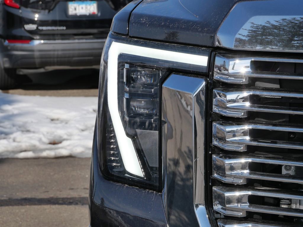 New 2026 GMC Sierra 3500 Denali w/ Denali Reserve Package image 4