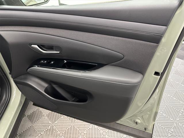 New 2025 Hyundai Santa Cruz XRT image 15