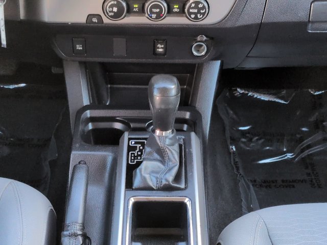 Used 2019 Toyota Tacoma SR5 w/ SR5 Appearance Package (SM) RWD image 19