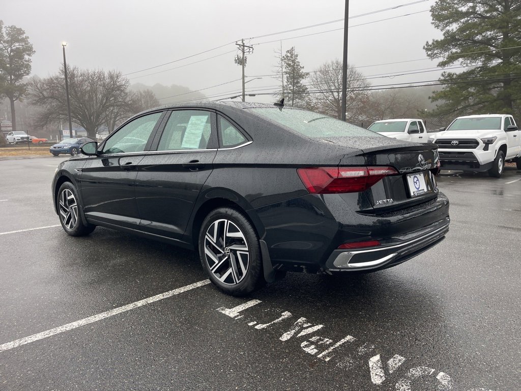 Used 2024 Volkswagen Jetta SEL image 7