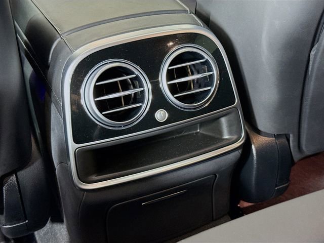 Used 2020 Mercedes-Benz S 560 Sedan image 27
