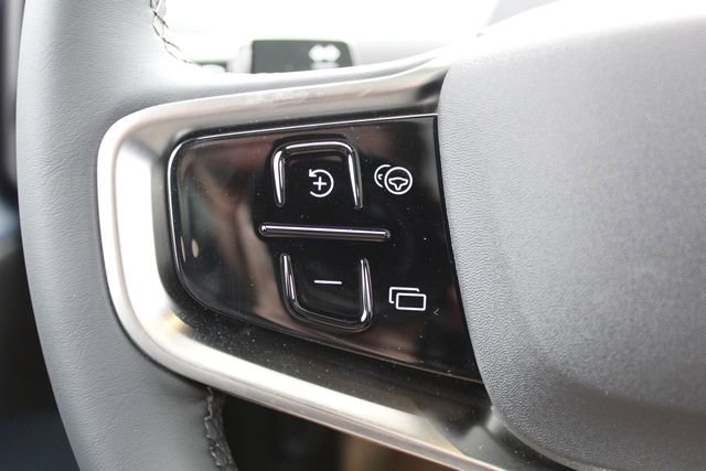 New 2026 Volvo EX30 Plus AWD/4WD image 14