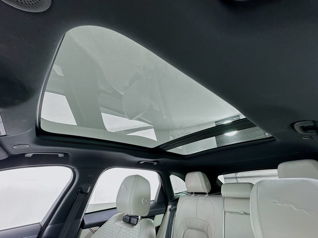 Used 2024 Jaguar F-PACE R-Dynamic S AWD/4WD image 14