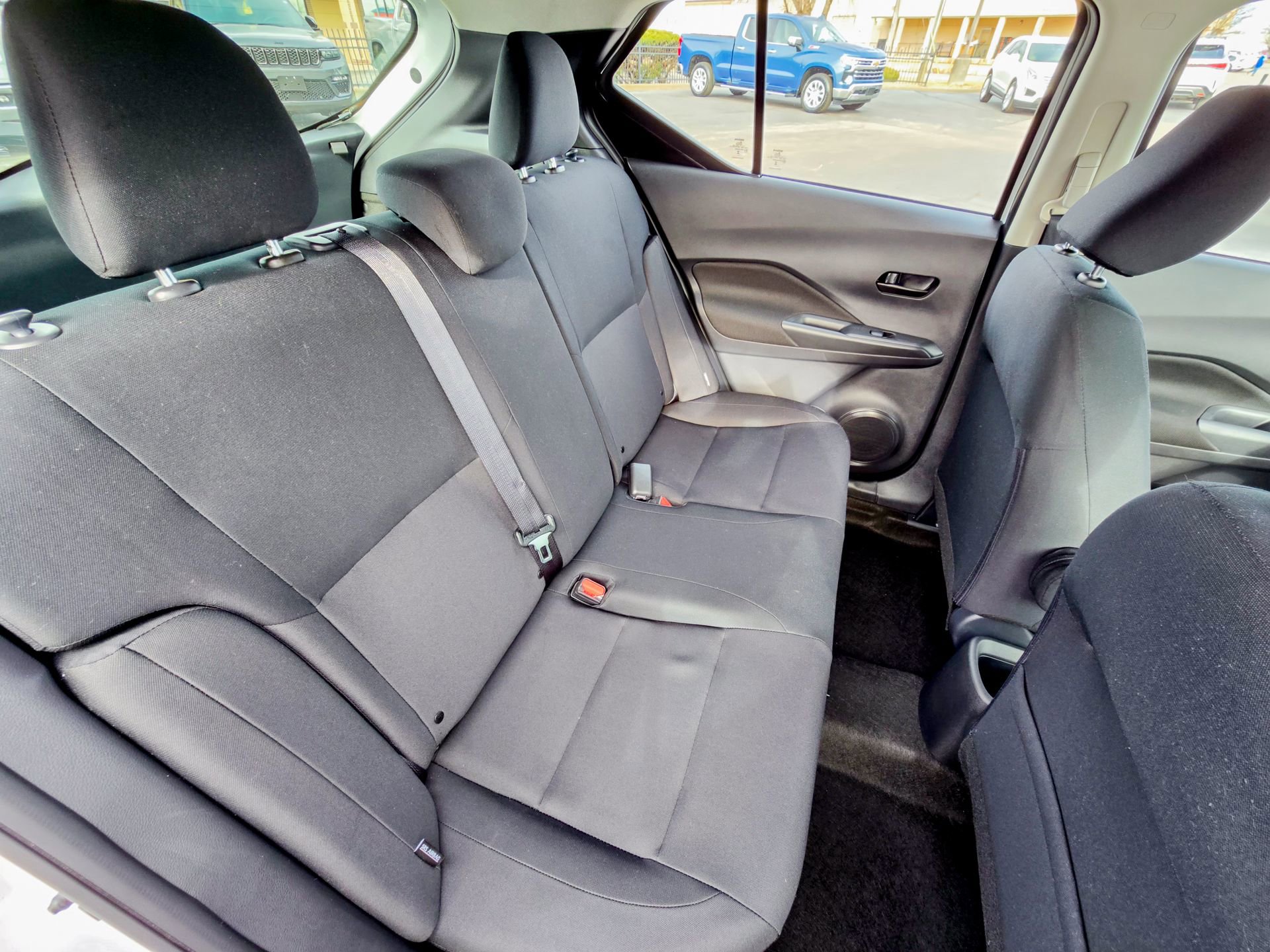 Used 2024 Nissan Kicks S image 30