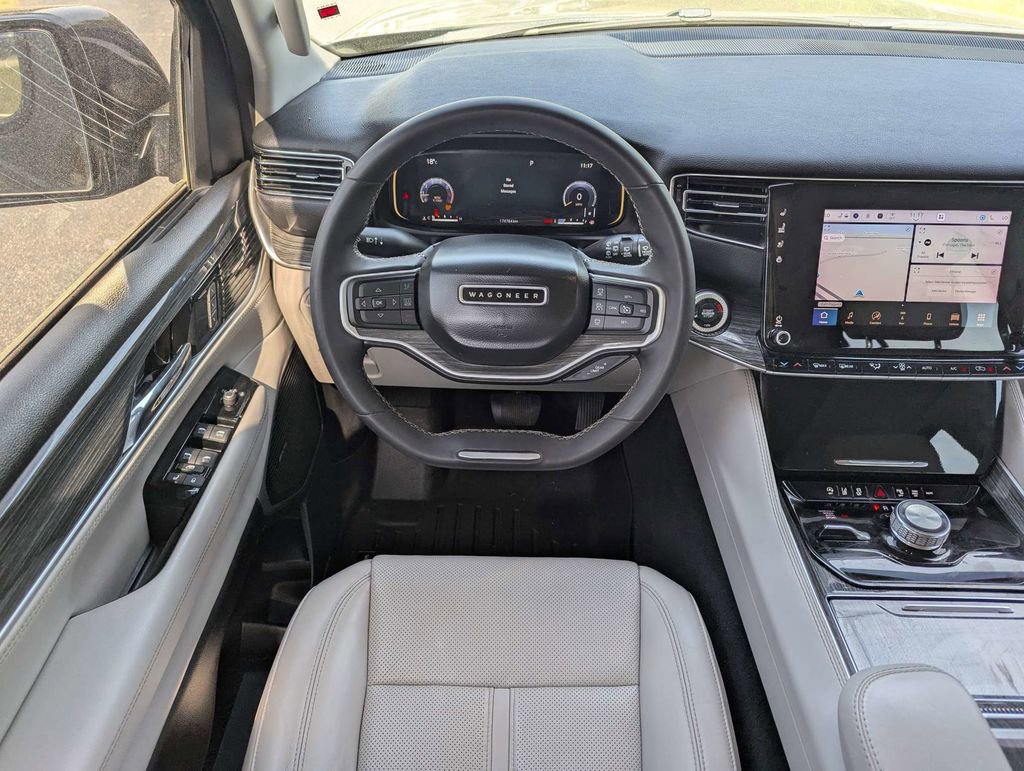 Used 2022 Jeep Wagoneer Series II w/ Premium Group I AWD/4WD image 16