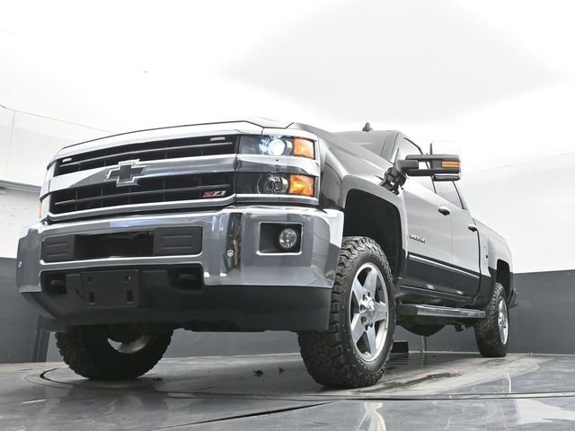 Used 2019 Chevrolet Silverado 2500 LTZ w/ Duramax Plus Package AWD/4WD image 46
