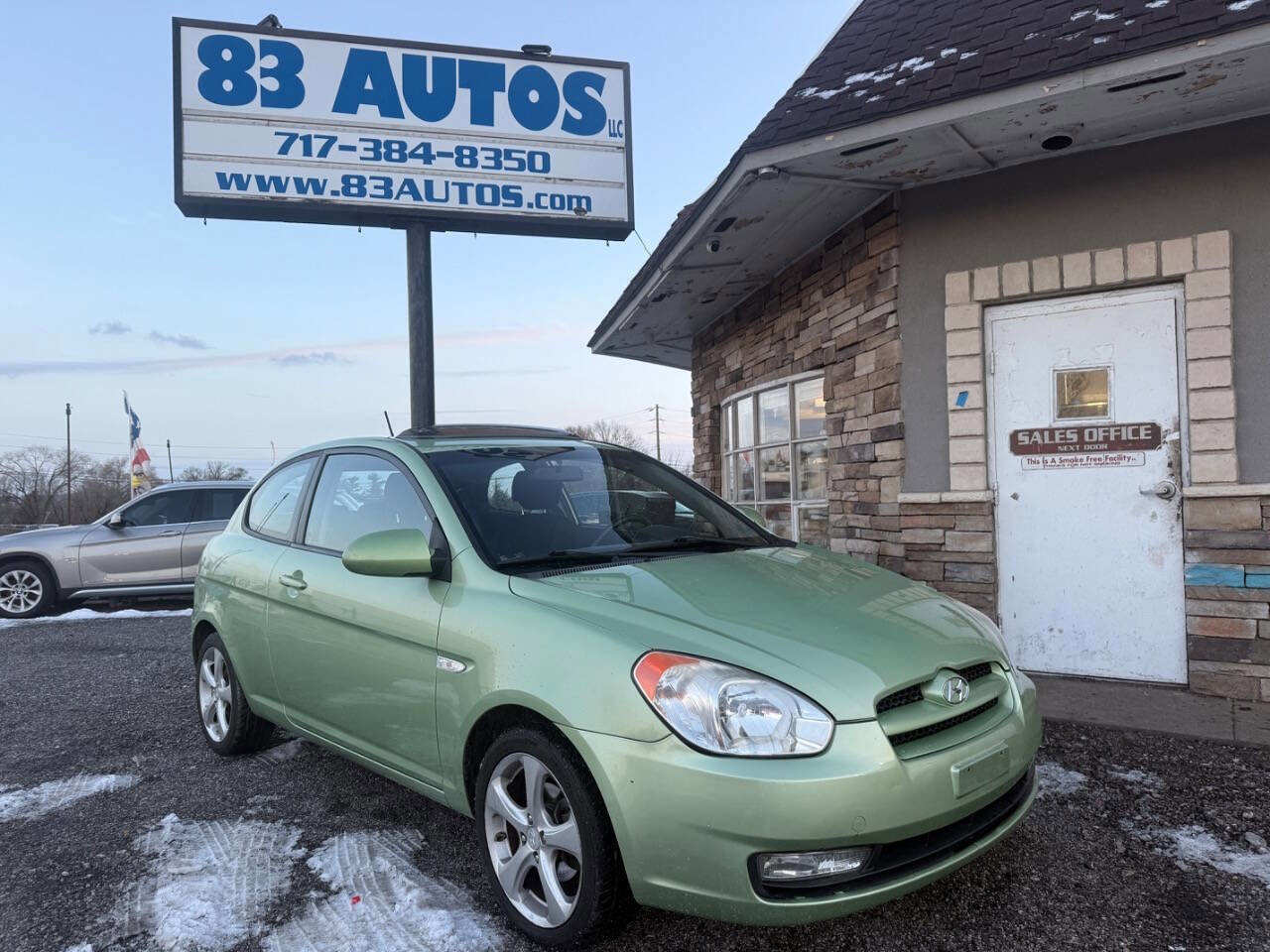 Used 2009 Hyundai Accent SE w/ Premium Equipment Pkg 4