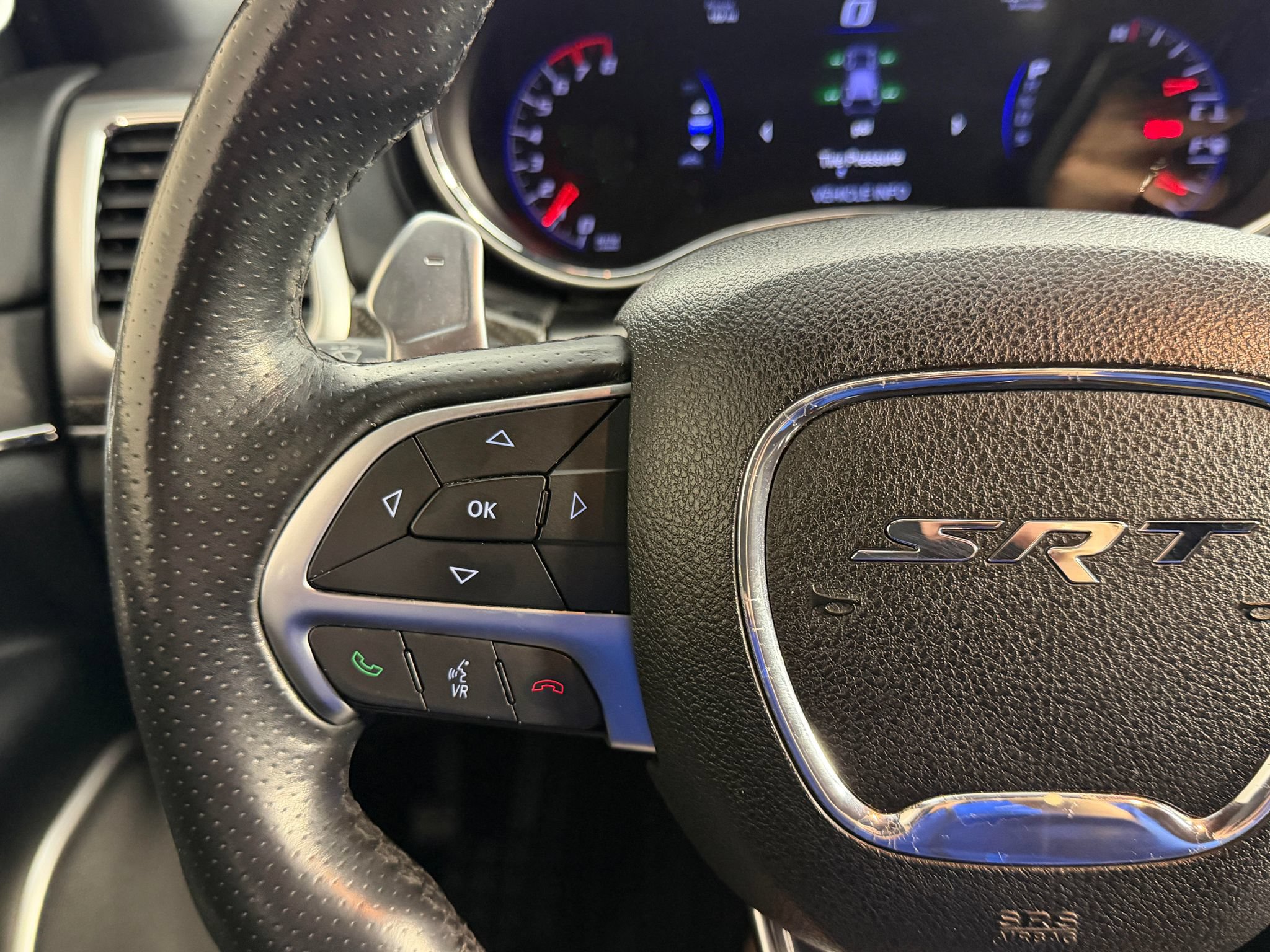 Used 2014 Jeep Grand Cherokee SRT8 w/ Luxury Group II AWD/4WD image 24