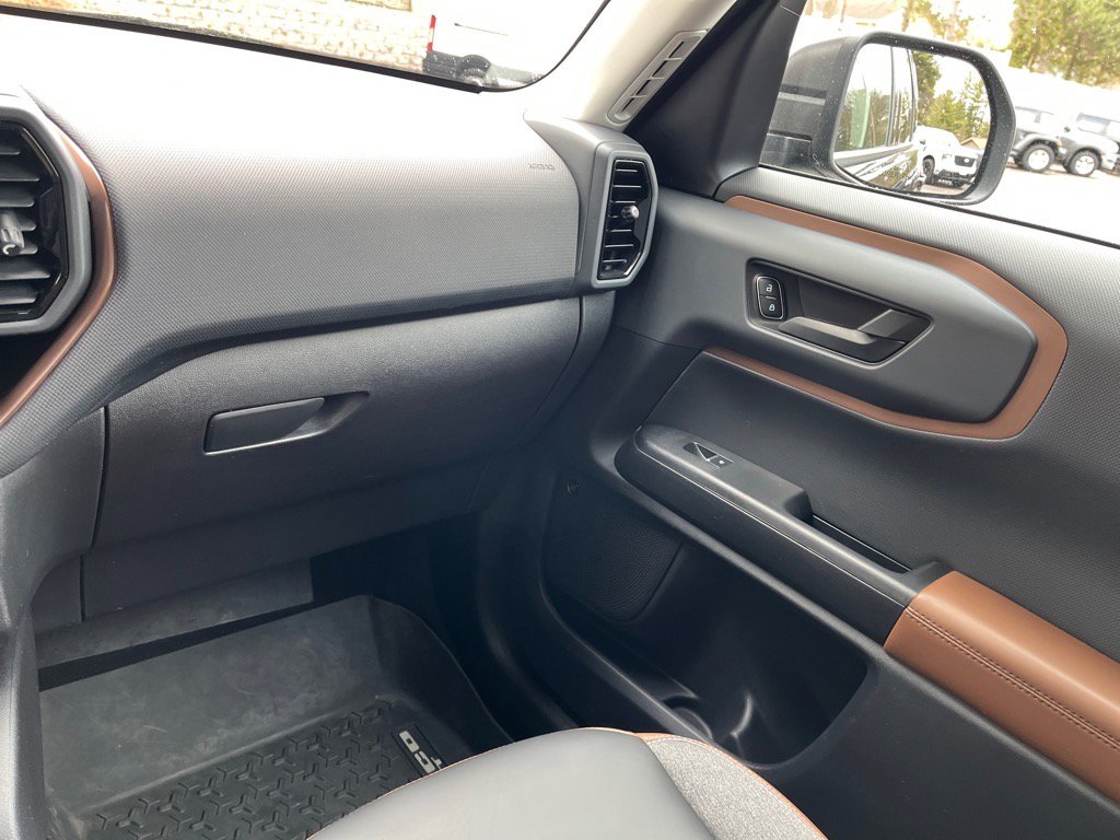 Used 2024 Ford Bronco Sport Outer Banks w/ Tech Package image 18