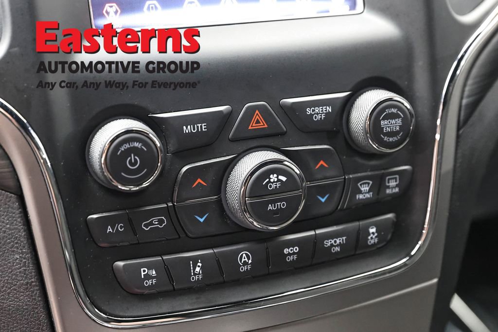 Used 2021 Jeep Grand Cherokee Laredo w/ Security & Convenience Group image 20