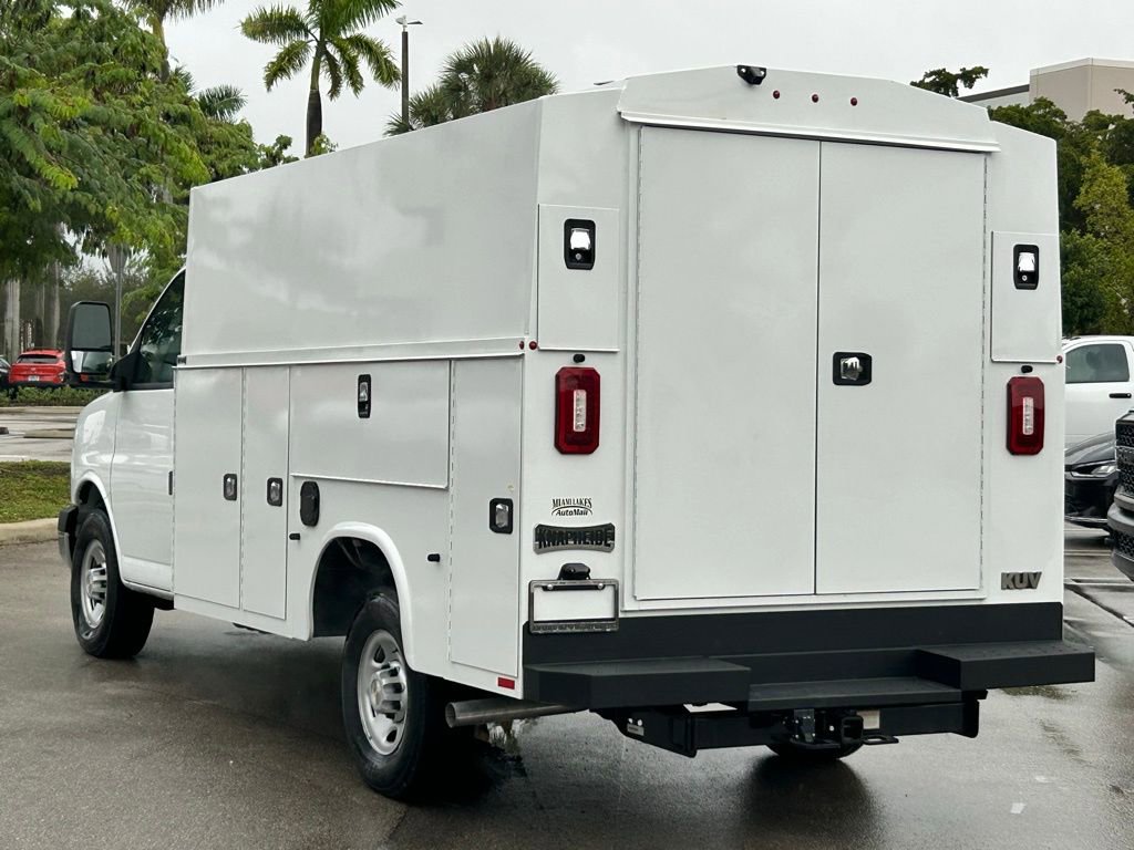 New 2025 Chevrolet Express 3500 w/ Power Convenience Package image 3