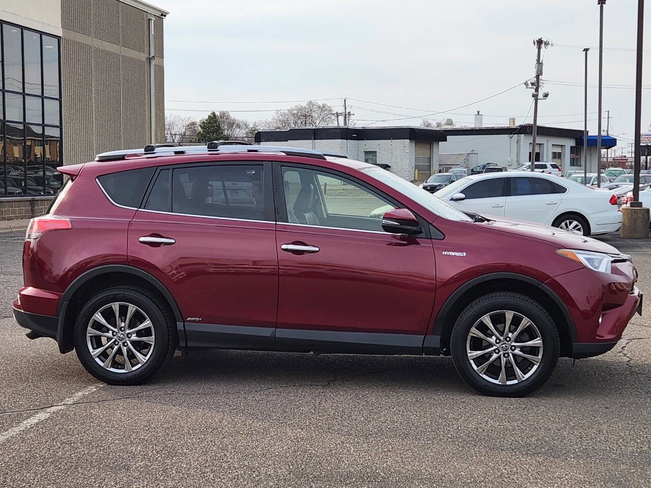 Used 2018 Toyota RAV4 Limited w/ Advanced Technology Package AWD/4WD image 10
