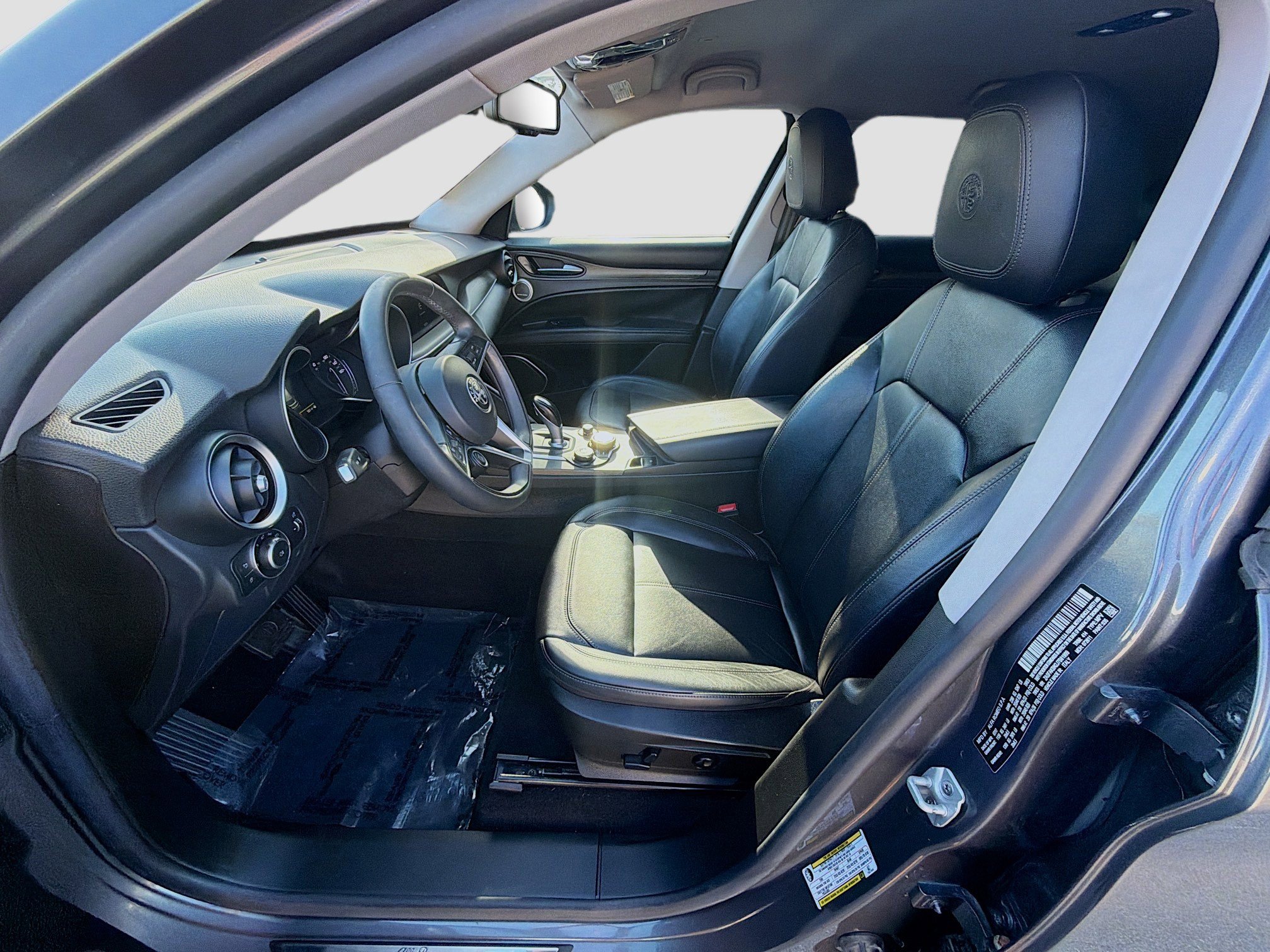 Used 2018 Alfa Romeo Stelvio Ti image 16