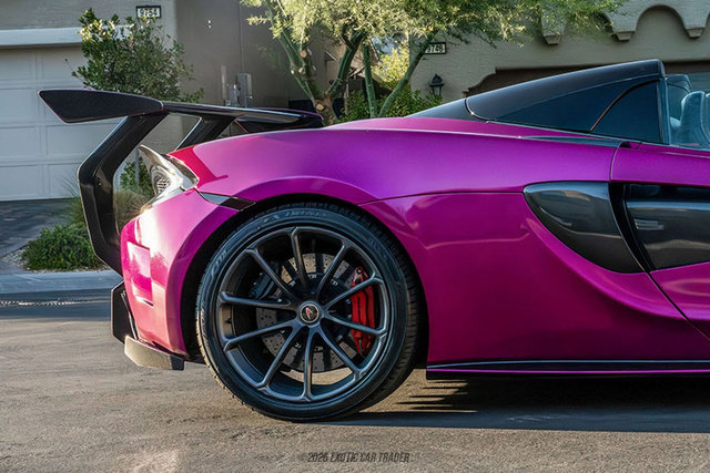 Used 2018 McLaren 570S Spider RWD image 10