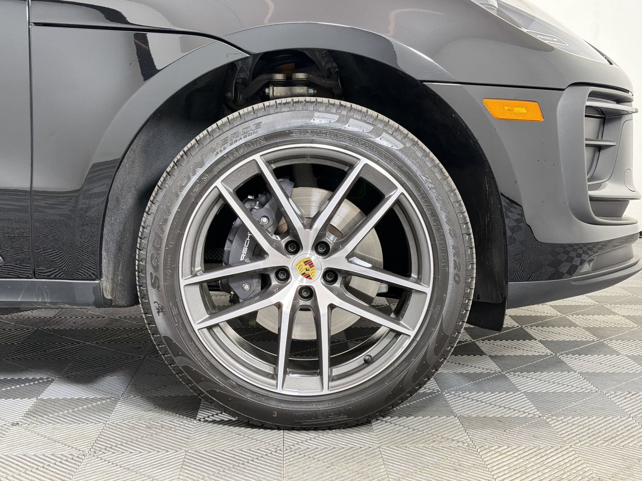 Certified 2026 Porsche Macan AWD/4WD image 14