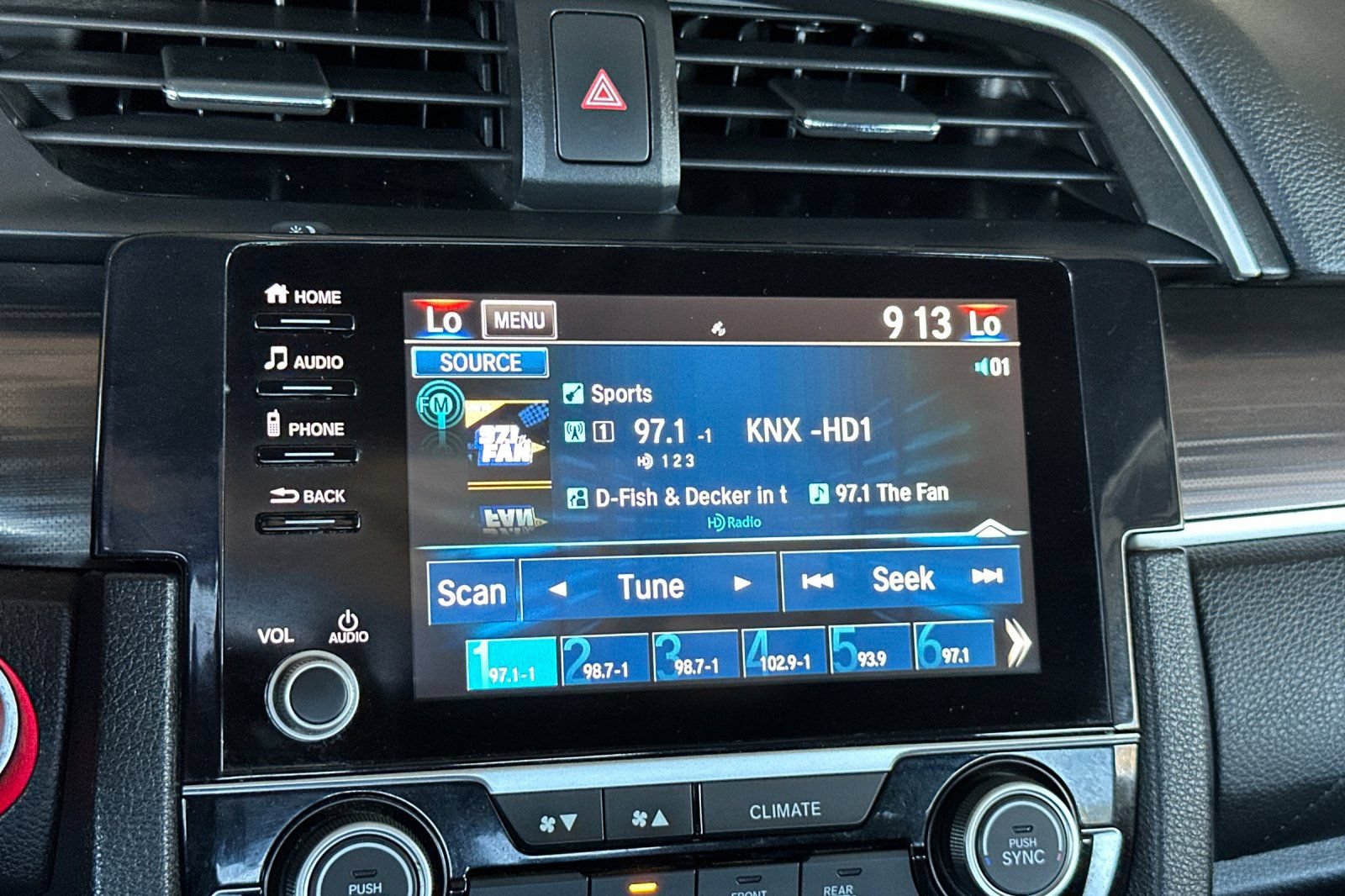Used 2019 Honda Civic EX-L image 18