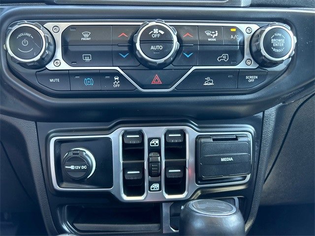 Used 2023 Jeep Wrangler Sahara image 26