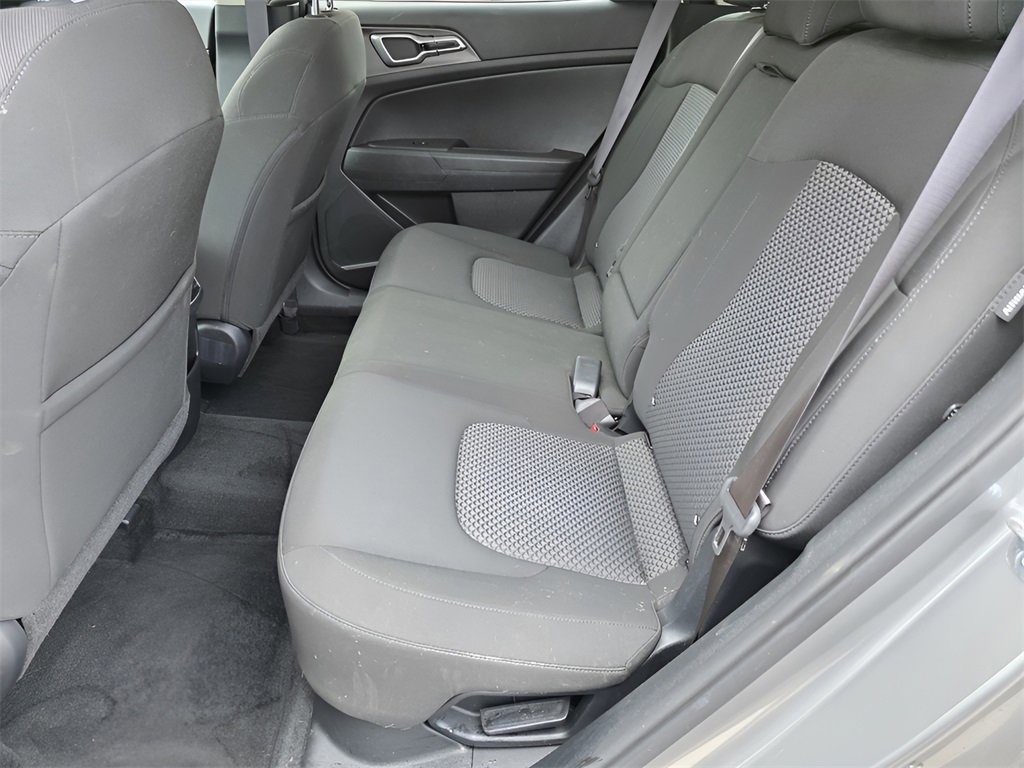 Used 2024 Kia Sportage LX image 15