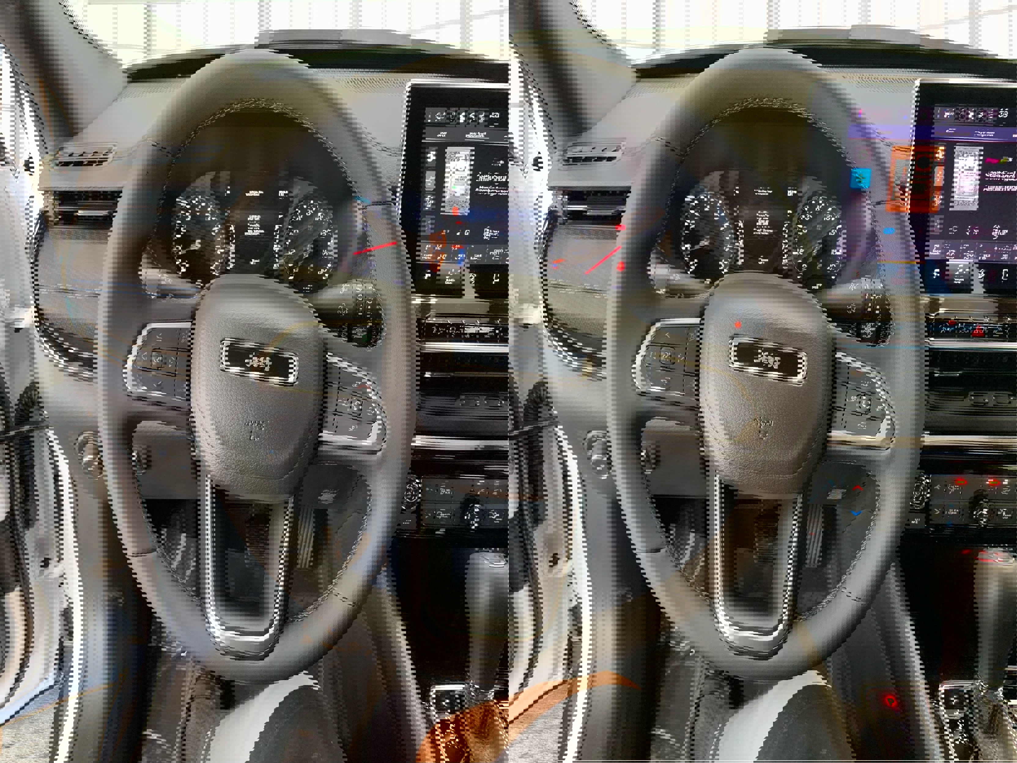 New 2026 Jeep Compass Latitude image 16