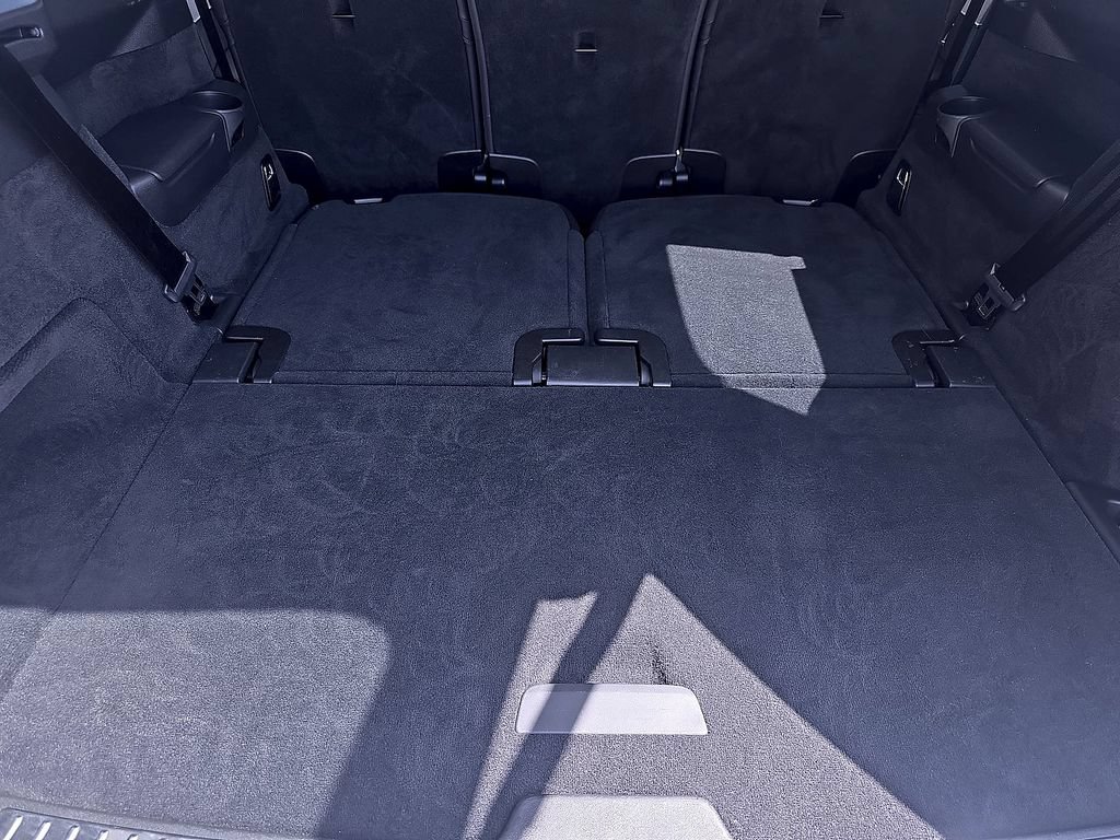 Certified 2025 Volvo XC90 B5 Plus AWD/4WD image 22