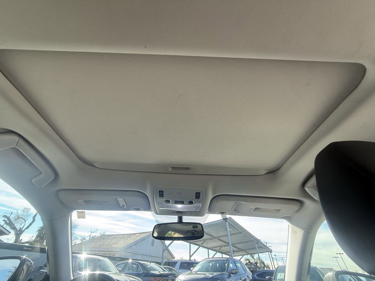 Used 2016 Lexus IS 200t image 29