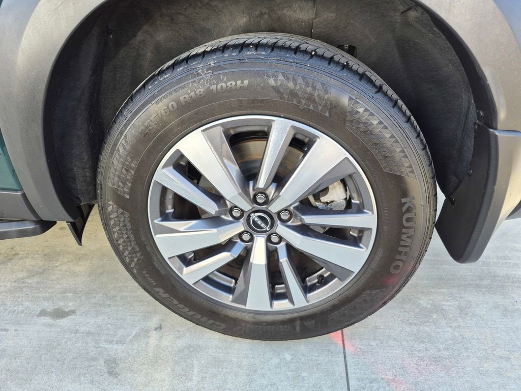 Used 2023 Nissan Pathfinder SL FWD image 7